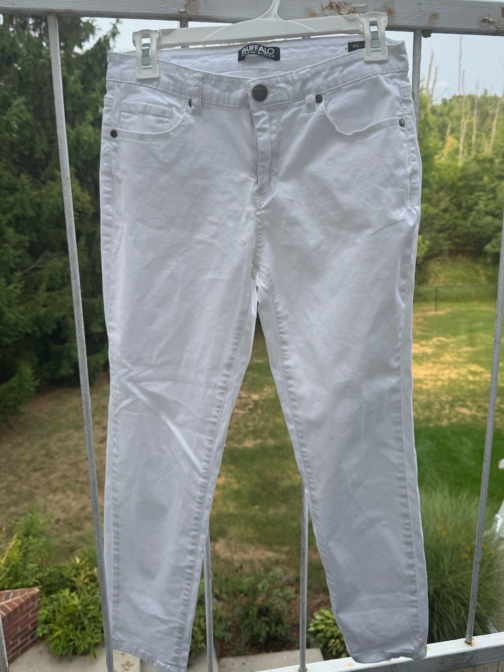 Buffalo David Bitton Daily White Mid Rise Skinny Ankle Jeans 4/27
